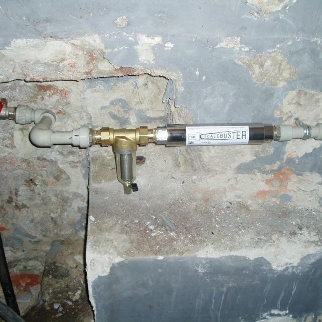 Descalcificador domèstic S20 amb filtre sediments previ
